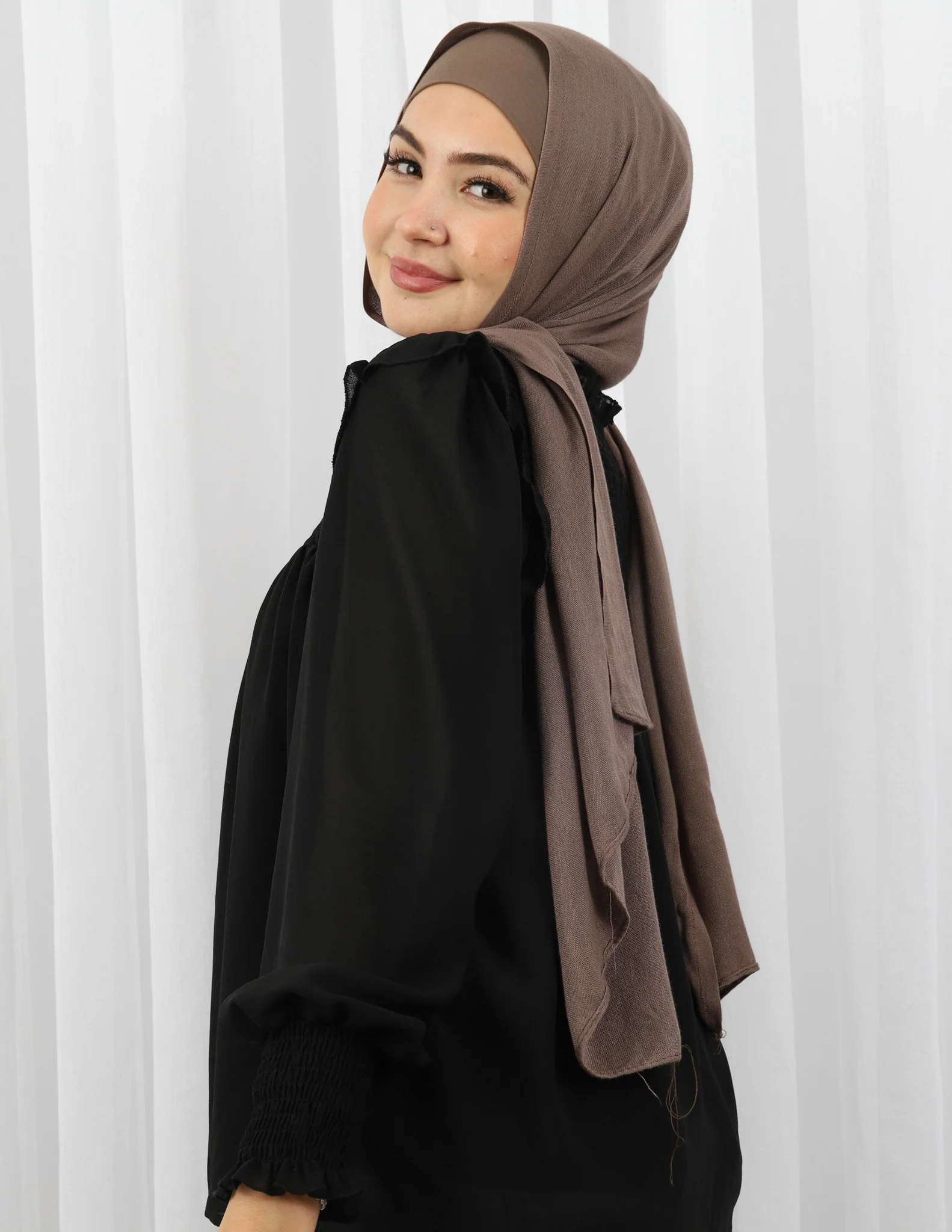 Zeira Detail Sleeve Loop Shirt - Image 3