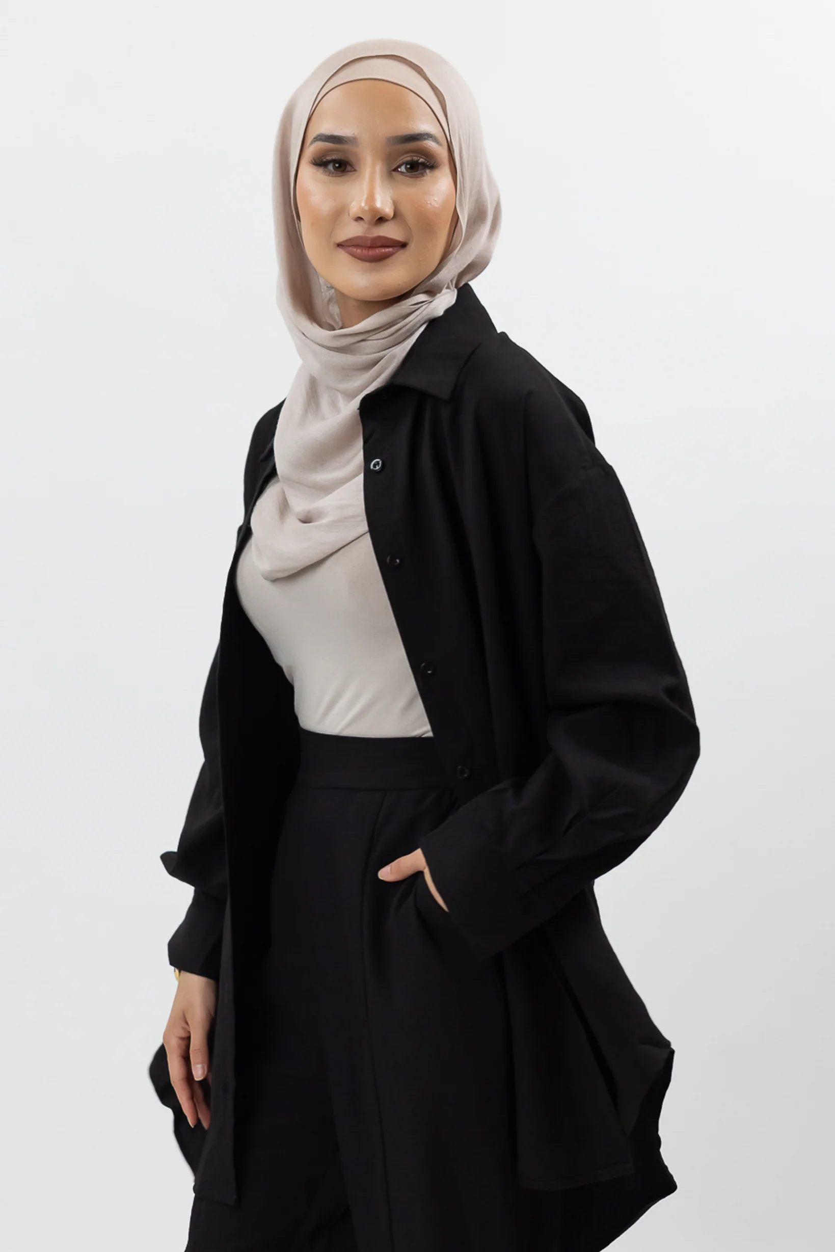 Zizi Knot Back Shirt - Image 6